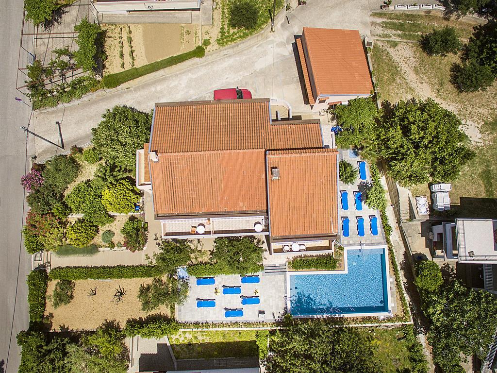 Apartmani Ana Juranic Jurandvor Exterior photo